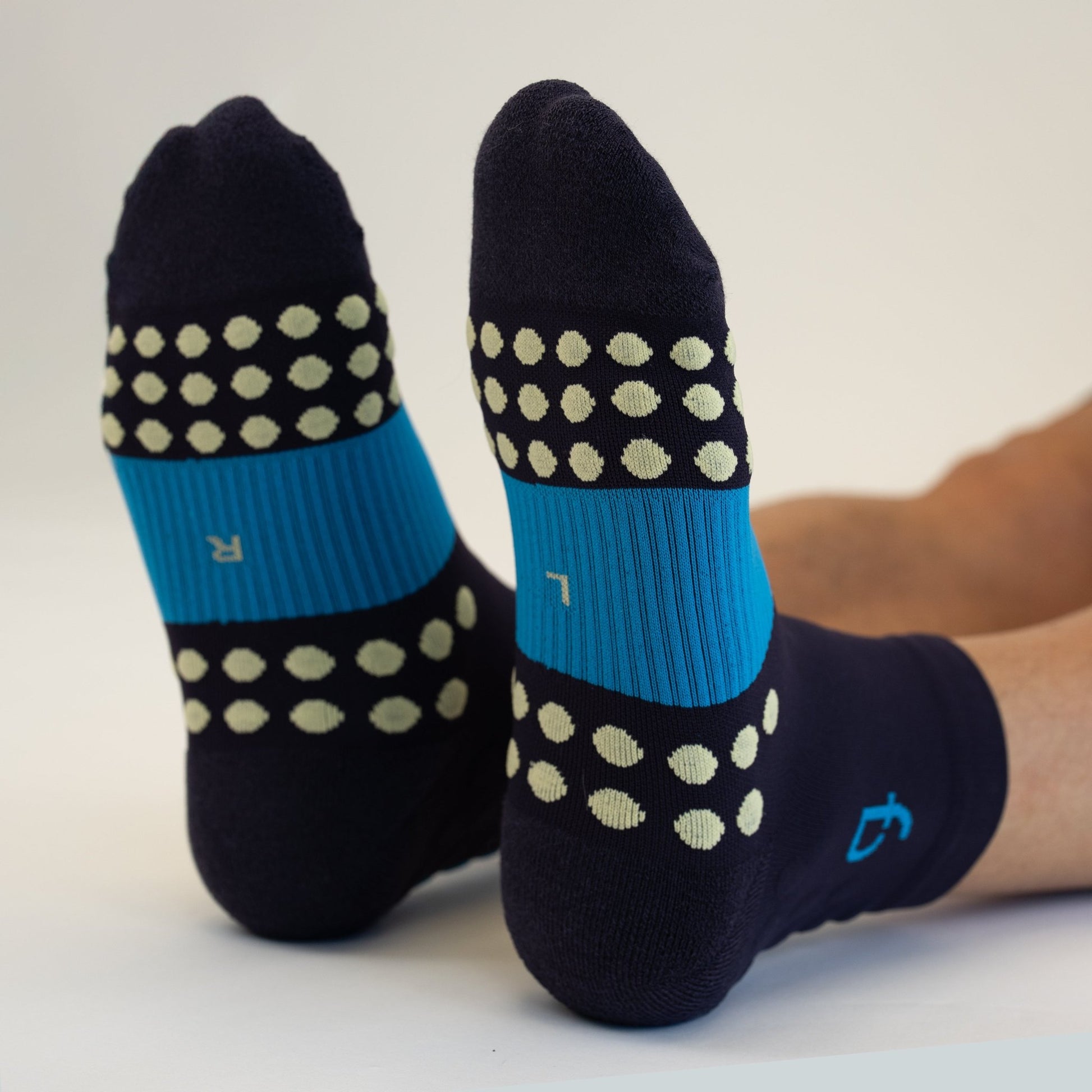 Performance Quarter Cut Running Socks - FBSK03 - CIK - S - Cosmic - Ink - S - FlipBelt Sweden