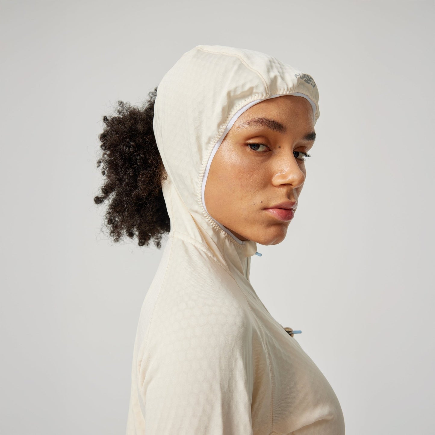 Women's Carbondale Half Zip Hoodie - FBWLH1-GWH-XS - Glacier White - XS - FlipBelt Sweden