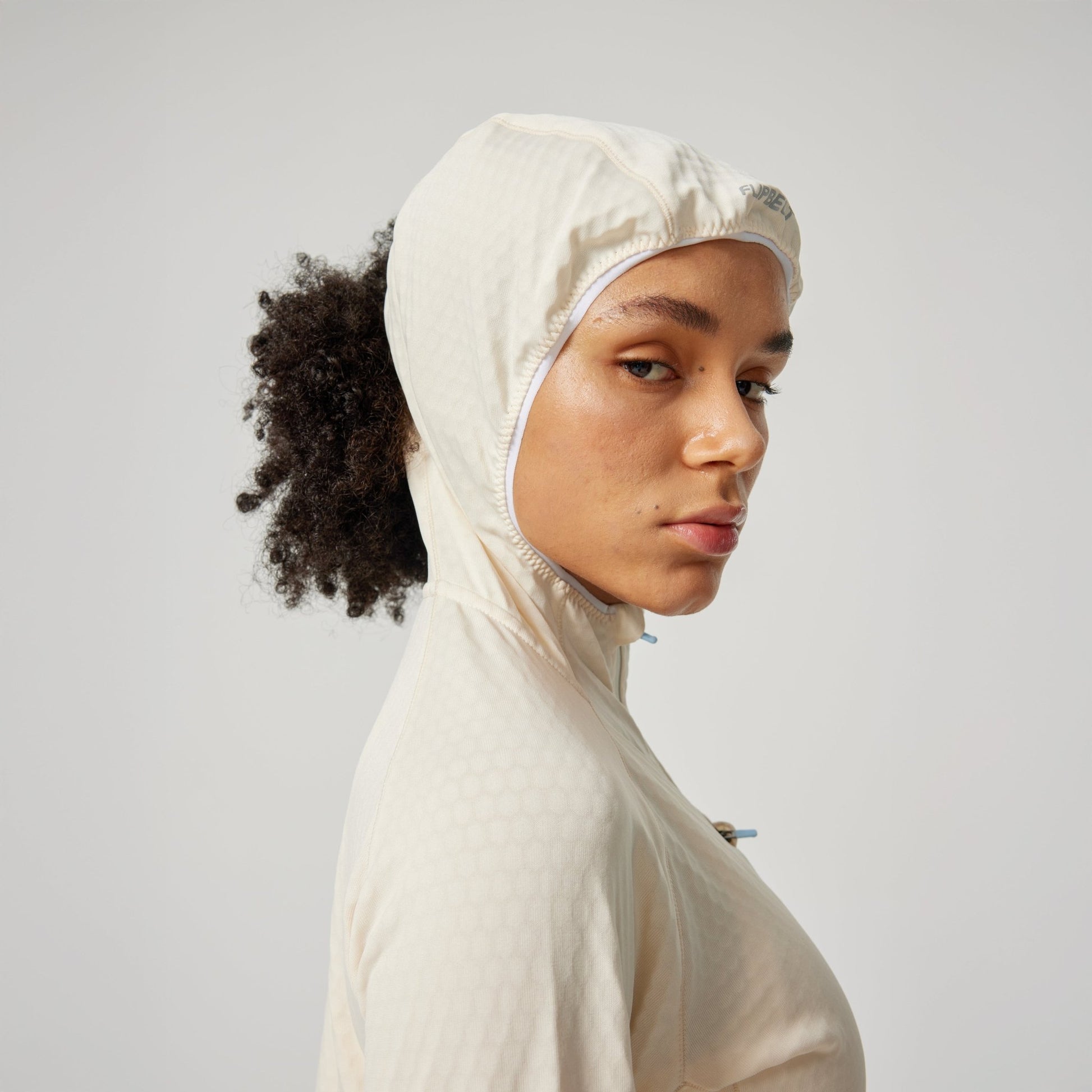 Women's Carbondale Half Zip Hoodie - FBWLH1-GWH-XS - Glacier White - XS - FlipBelt Sweden